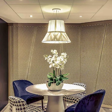 Mercure Paris Arc de Triomphe Etoile-2